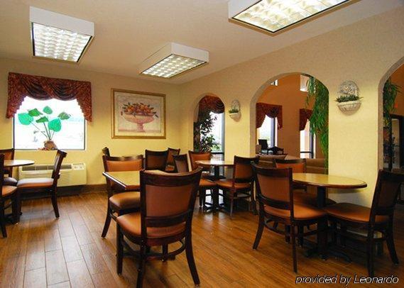 Quality Inn & Suites Pine Bluff Restaurante foto
